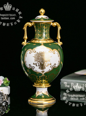英国RoyalCrownDerby手绘摆件