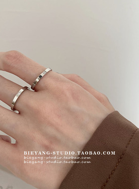 别样k86精致一颗锆石指环钛钢