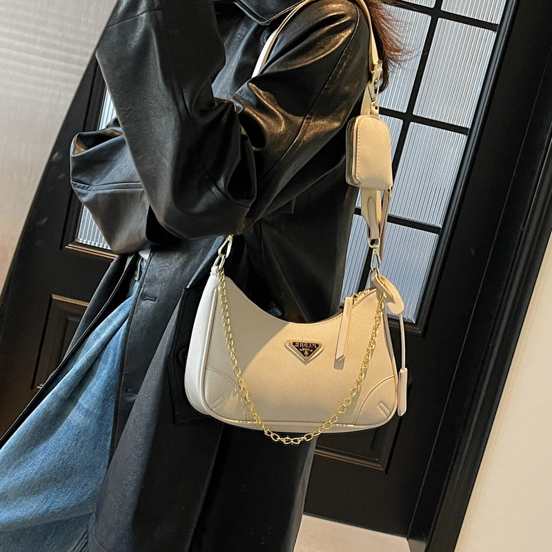 小众设计包包女2025新款气质单肩包时尚百搭通勤包简约腋下包小包,淘宝优惠券,粉丝福利购,淘宝优惠卷