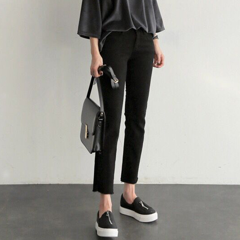 白色九分直筒宽松八分春夏牛仔裤 冰雪丹尼牛仔裤