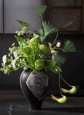 新中式样板房餐桌陶罐花瓶烛台