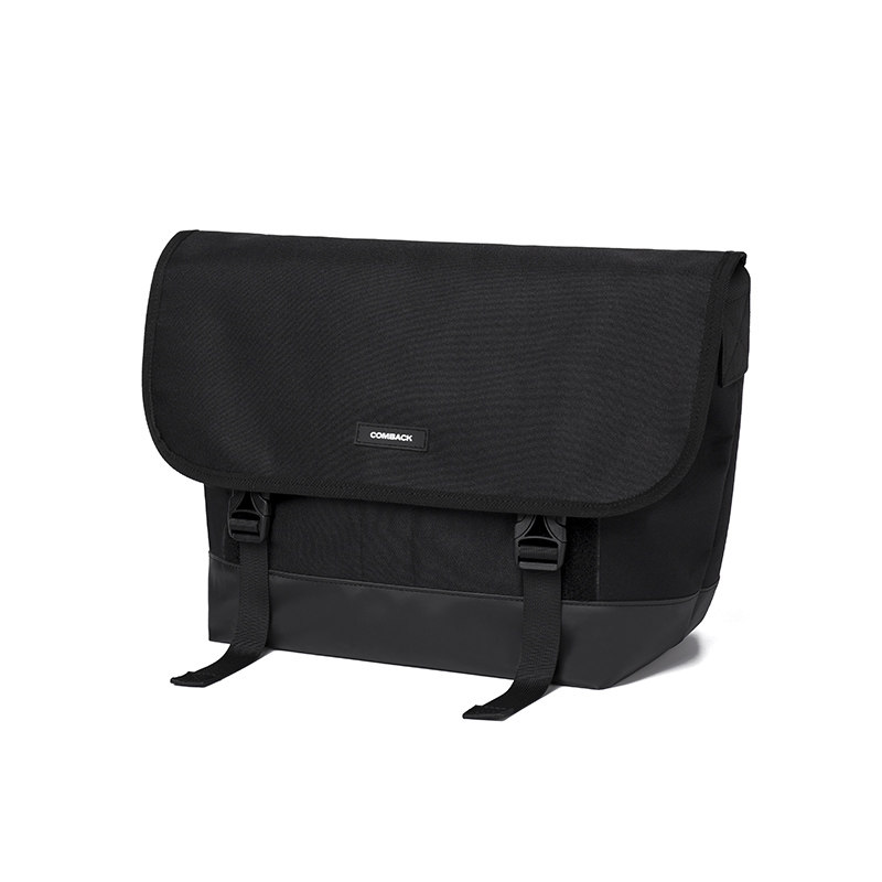 comback运动旅行男邮差包女健身包 comback男士包袋