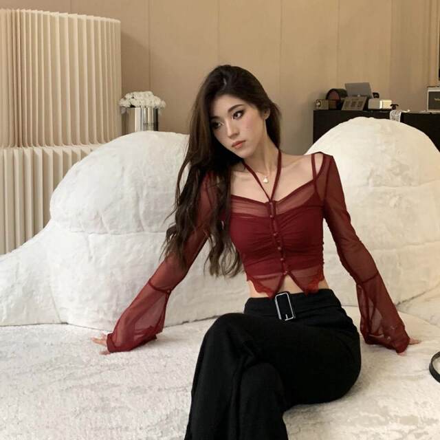 Summer Design Irregular Shirt Niche Tight Short Slim Long Sleeve Burgundy Sun Protection Shirt ເສື້ອຍືດເທິງຂອງແມ່ຍິງ