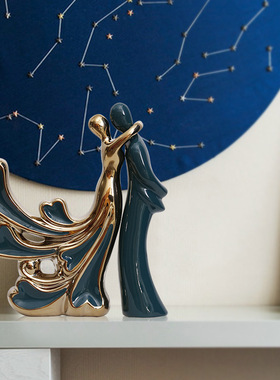 北欧莫兰迪墨绿色电镀金陶瓷情侣摆件酒柜装饰品高档结婚礼物摆设