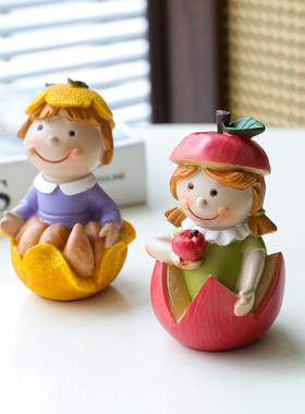 网红水果人物卡通摆件创意现代客厅装饰品简约家居电视柜树脂工艺