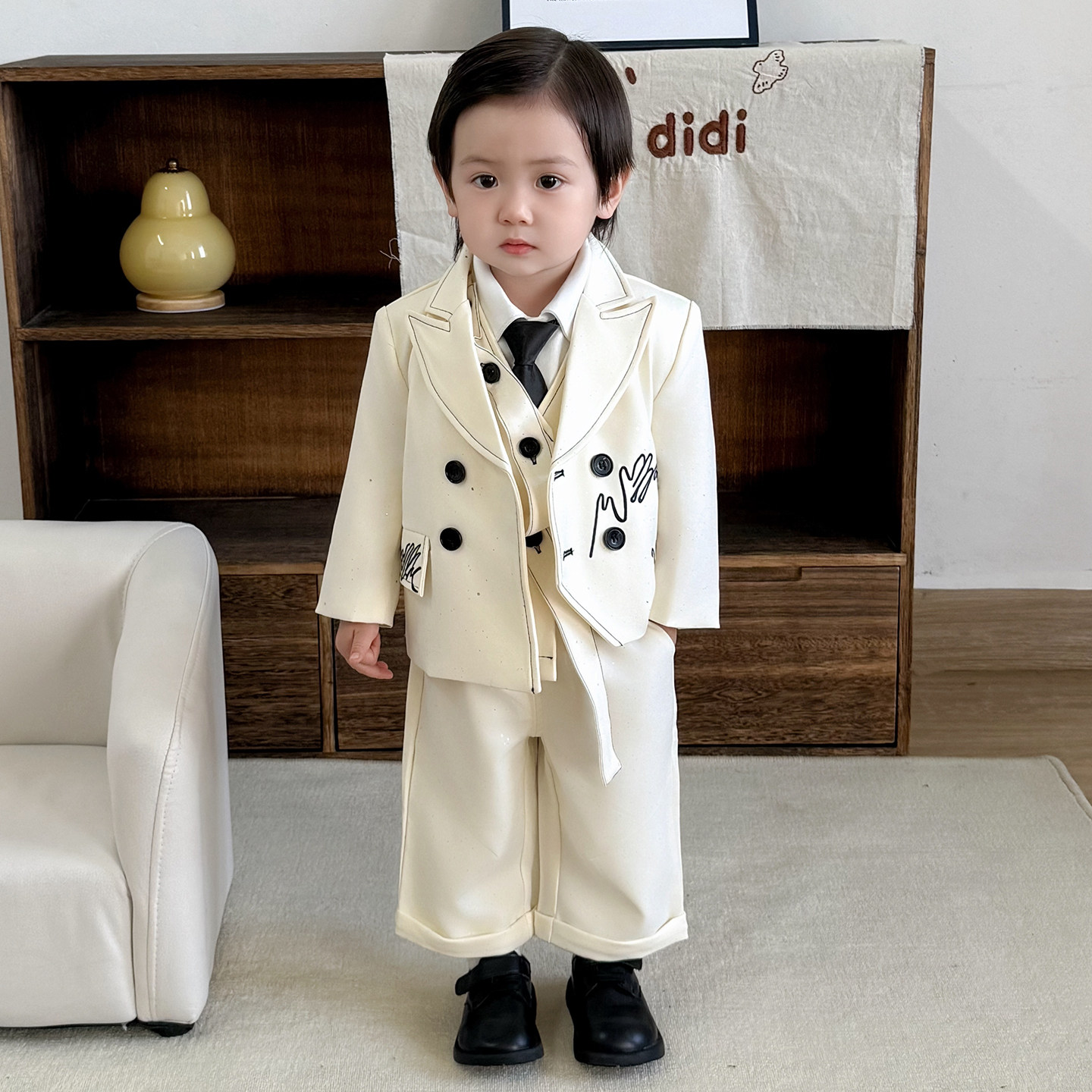 小主持人服装男童西装套装2026新款时髦洋气宝宝花童婚礼正装西服,淘宝优惠券,粉丝福利购,淘宝优惠卷