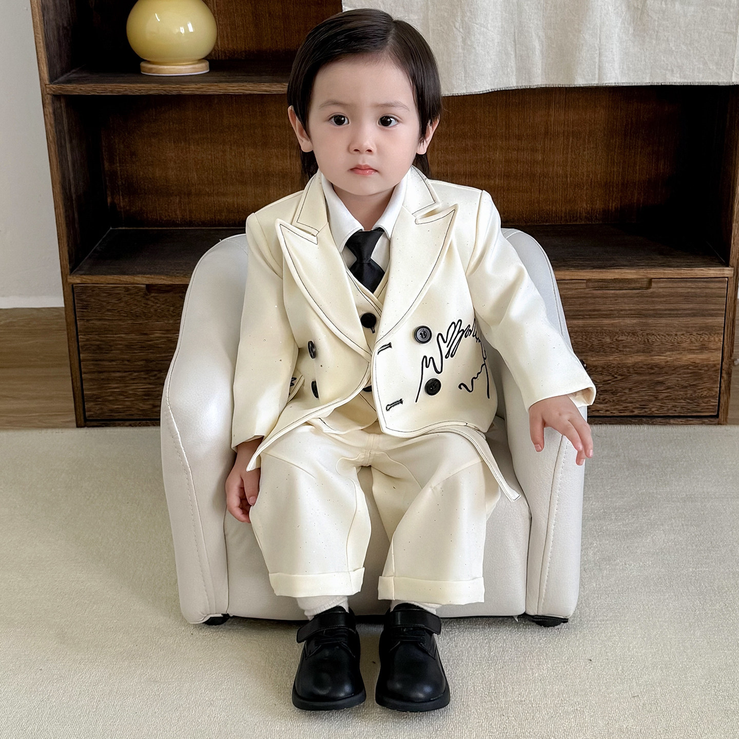 小主持人服装男童西装套装2026新款时髦洋气宝宝花童婚礼正装西服,淘宝优惠券,粉丝福利购,淘宝优惠卷