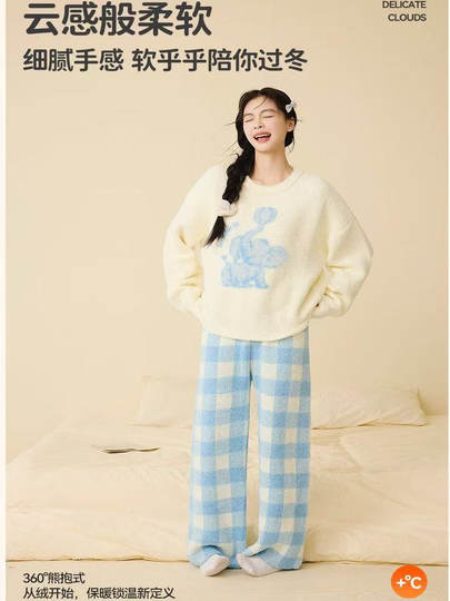 Soft pajamas for women in autumn and winter, cute respective round neck, sweet half-velvet home clothes set
