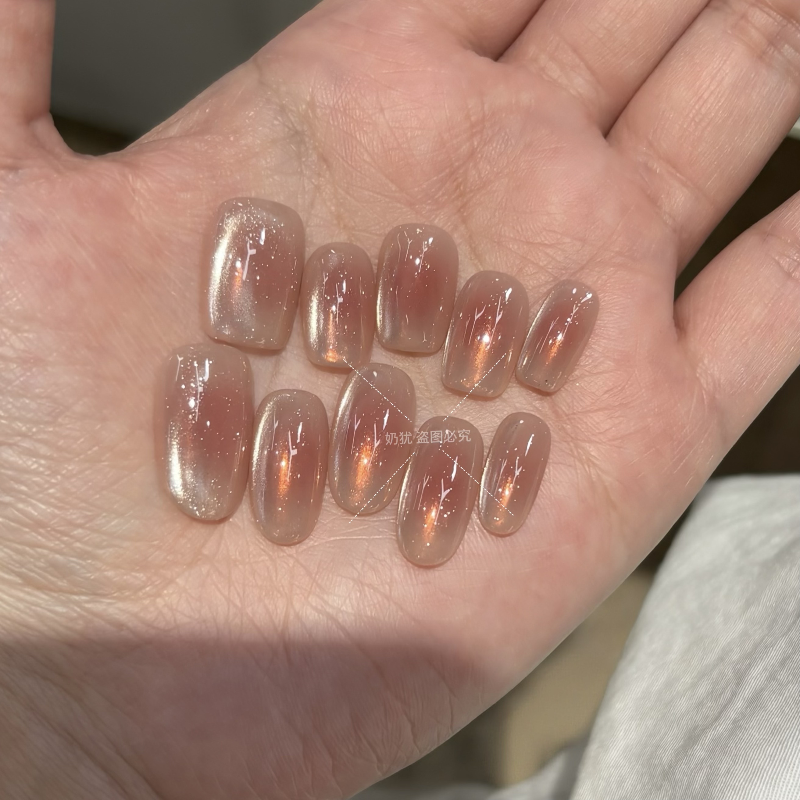 【月桂缪斯】纯手工定制穿戴甲成品梅子色晕染猫眼渐变美甲贴片