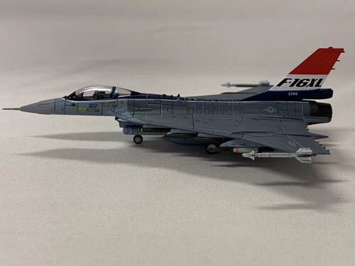 S14 1/144 美国空军 F16XL战斗机 F-16XL XL-1原型75-0749 合金 - 图1
