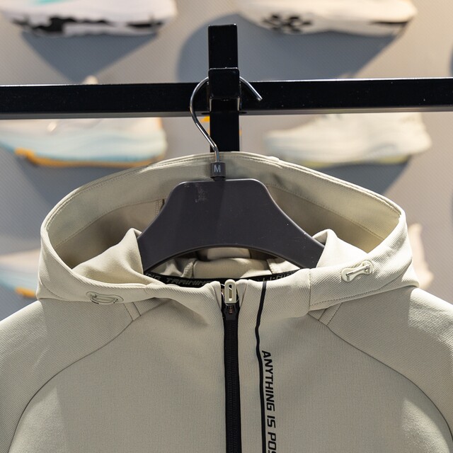 Li Ning knitted hooded jacket draped