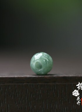 天然豆青色翡翠A货镂空铜钱圆珠