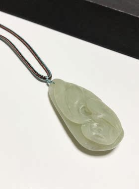 D1095# 天然和田玉巧雕青白玉花雕玉吊坠54*25*18.5mm 重33.26克