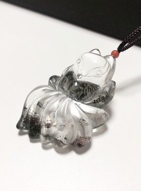 D947# 天然红绿幽灵精工雕九尾狐吊坠55.8*36.8*20mm 重44.36克