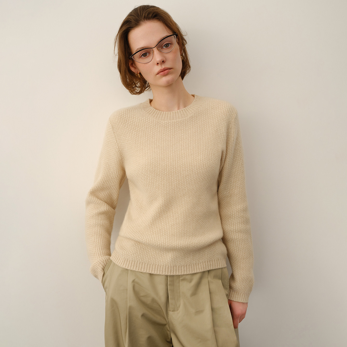 秋冬新款100%纯山羊绒衫女圆领加厚立体浮雕显瘦百搭针织打底毛衣,淘宝优惠券,粉丝福利购,淘宝优惠卷