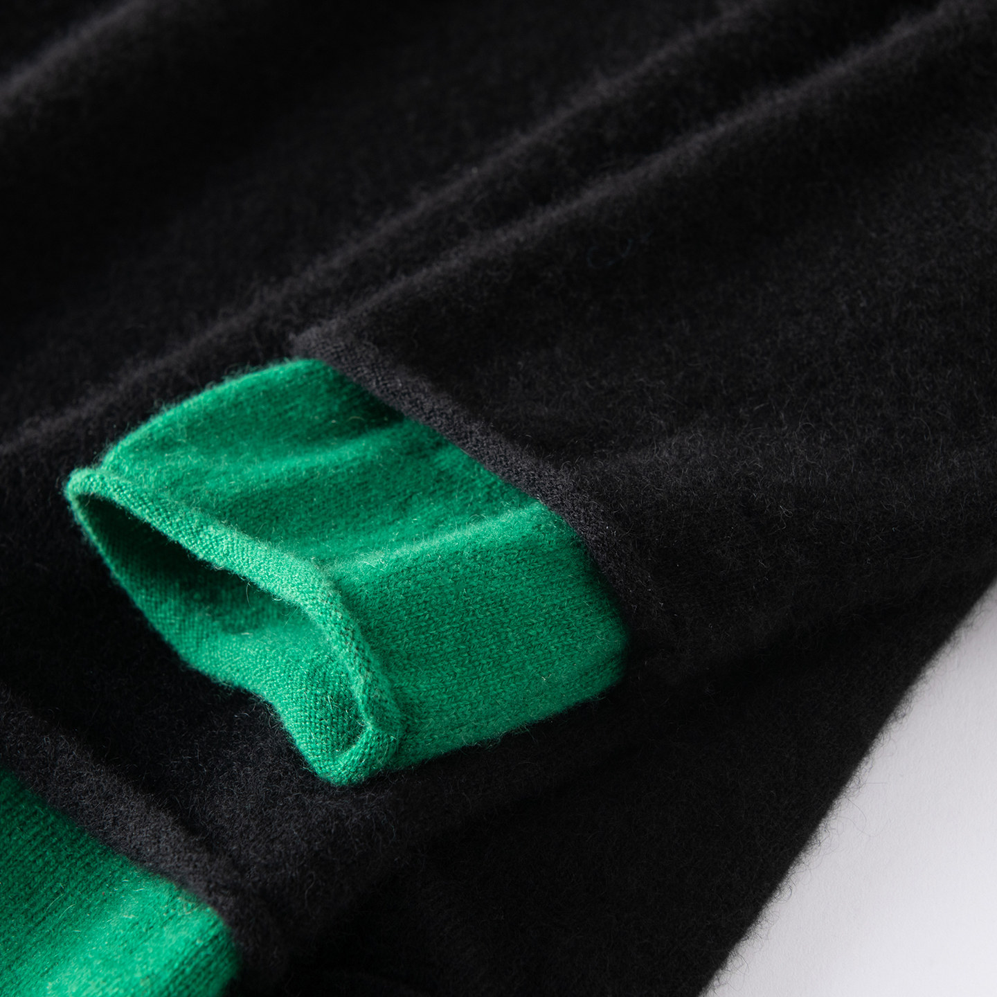 2025秋冬新款100%纯山羊绒衫女V领拼色假两件针织开衫毛衣外套女,淘宝优惠券,粉丝福利购,淘宝优惠卷