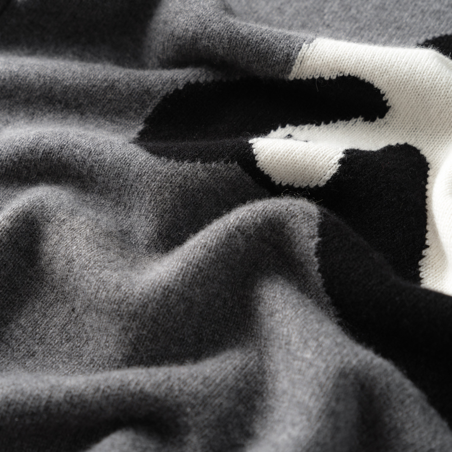 2025秋冬新款女羊绒衫100%纯山羊绒加厚宽松嵌花熊猫时尚针织套衫,淘宝优惠券,粉丝福利购,淘宝优惠卷