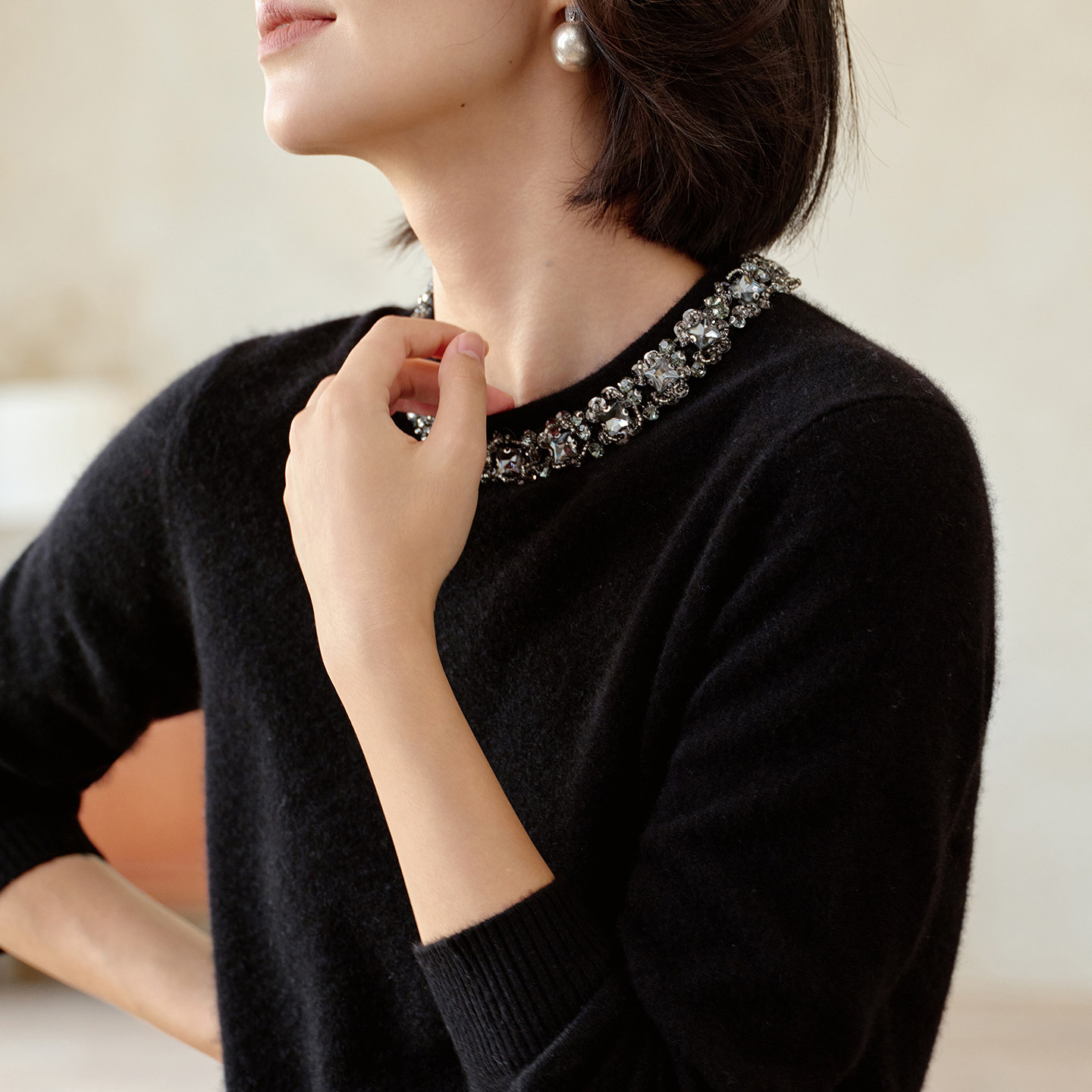 圆领钉珠镶钻羊绒衫女100纯山羊绒毛衣秋冬新款上衣套头针织打底,淘宝优惠券,粉丝福利购,淘宝优惠卷