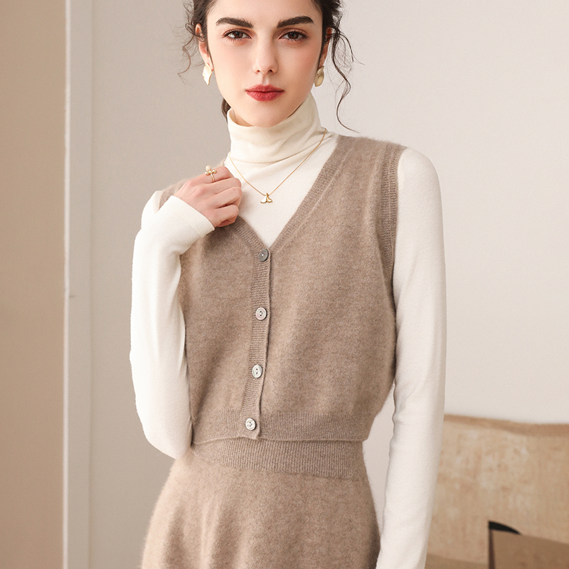 秋冬新款100纯山羊绒无袖开衫女V领休闲百搭背心简约短款针织马甲 - 图2