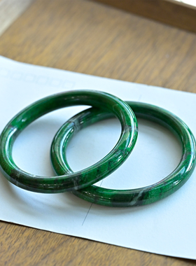 天然玉石手镯花岗岩圆条帝王绿