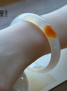 天然玛瑙手镯一口糖荔枝冻白玛瑙玉髓玉镯糖白复古圆条水晶手环女