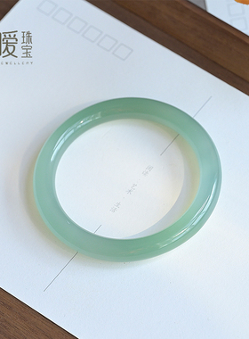 天然绿玛瑙手镯油青色冰种玉髓圆条玉镯浅色复古水晶生日礼物女饰