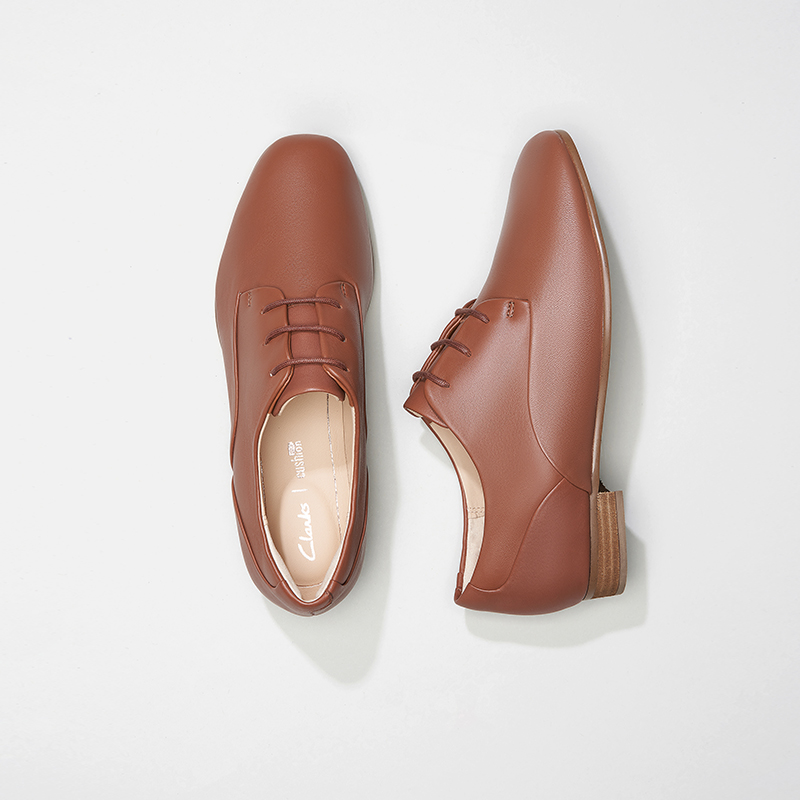 clarks pure mist