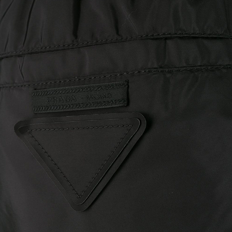 正品prada /普拉达logo短裤 怀远海外休闲裤