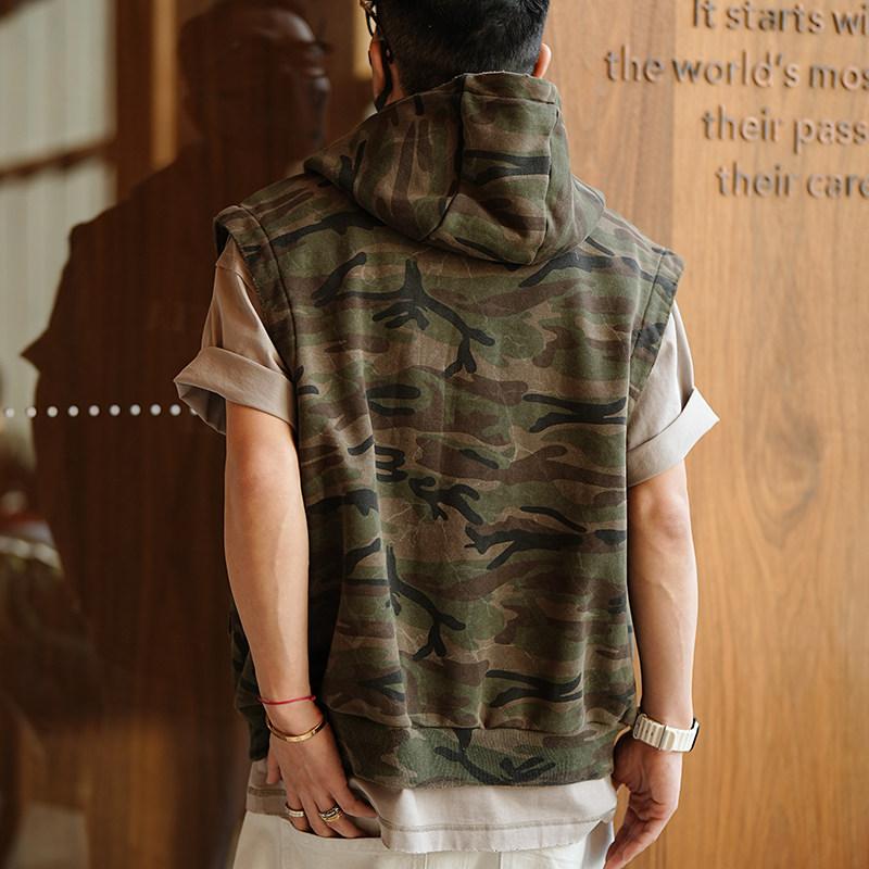 美式复古字母印花迷彩连帽马甲男士秋冬潮流新款破洞做旧运动背心,淘宝优惠券,粉丝福利购,淘宝优惠卷