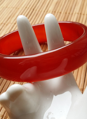 纯天然红玛瑙本命年冰种玉手镯