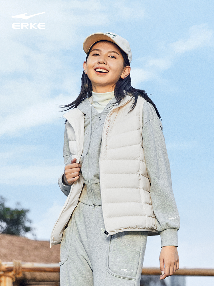 鸿星尔克羽绒马甲女夏季女士无袖轻薄羽绒服背心夹克外套羽绒衣女