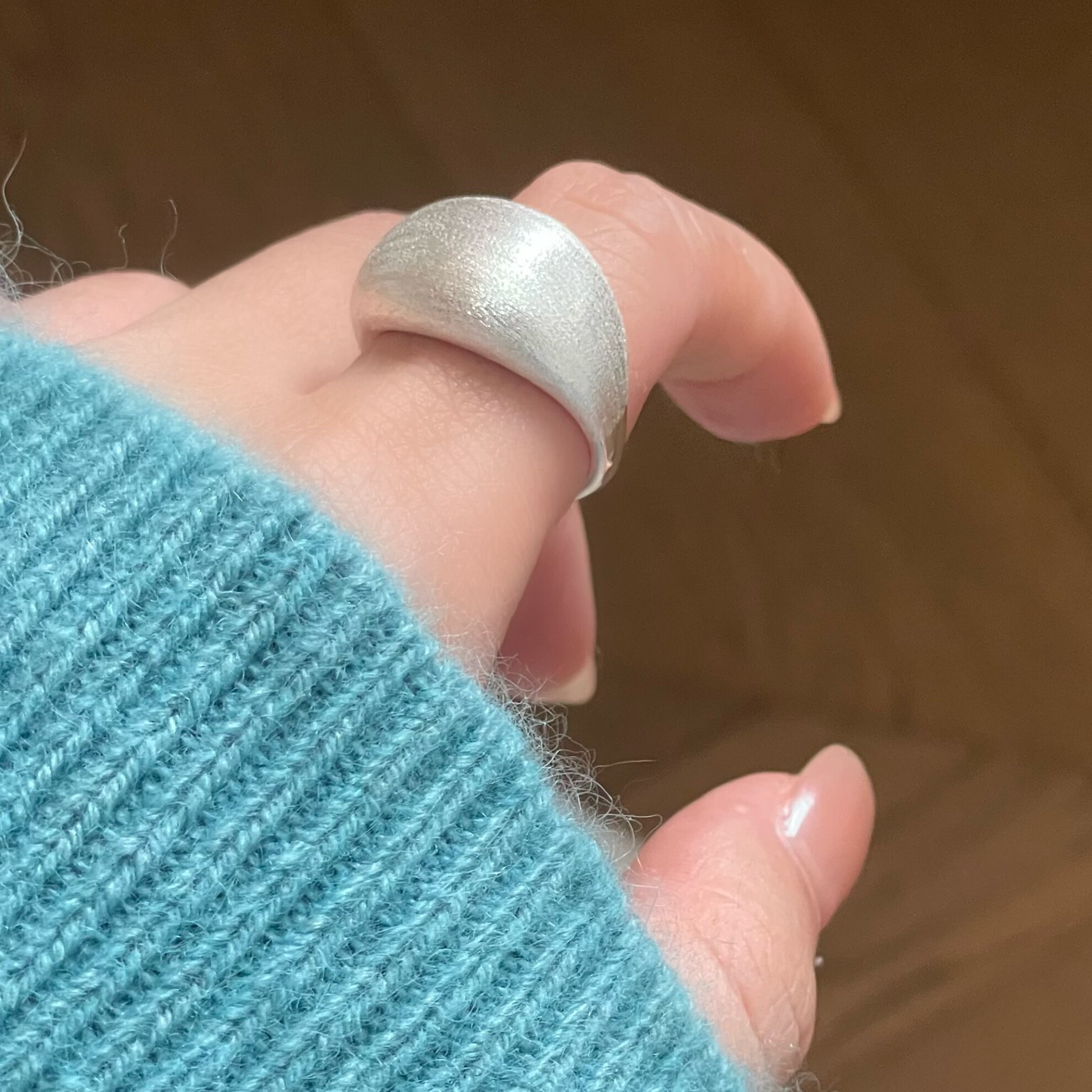 S925 sterling silver matte brushed bread ring, light luxury and high-end stacking index finger ring, niche design, exaggerated