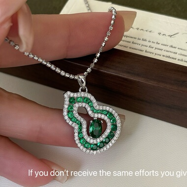 S925纯银绿色满钻葫芦吊坠项链女轻奢精致冷淡风高级小众设计