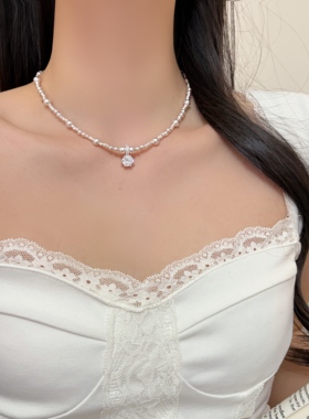 unbeaten曼塔玫瑰锆石珍珠锁骨链