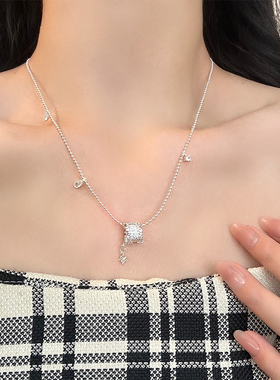 日韩风幸运转轮拉丝锆石流苏项链