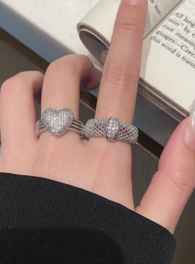 unbeaten轻奢锆石十字架开口戒指