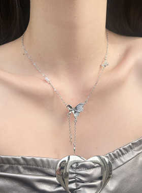 UNBEATEN蝴蝶锆石珍珠项链女2025新款甜酷风配饰小众高级感锁骨链