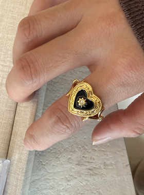 时尚新款金色暗黑哥特风黑色珐琅心形戒指滴油轻奢情侣指环