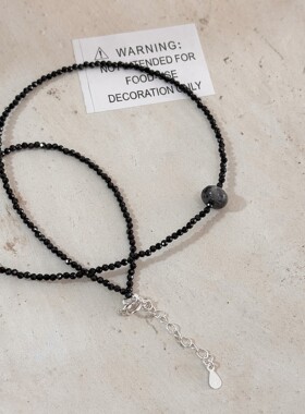 S925纯银天然黑尖晶闪光石颈链女