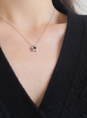 黑钻花朵项链女2026年新款轻奢精致小众设计高级感简约百搭锁骨链