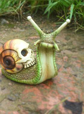 跨境新品万圣节摆件骷髅蜗牛头骨雕塑花园家居装饰树脂工艺品