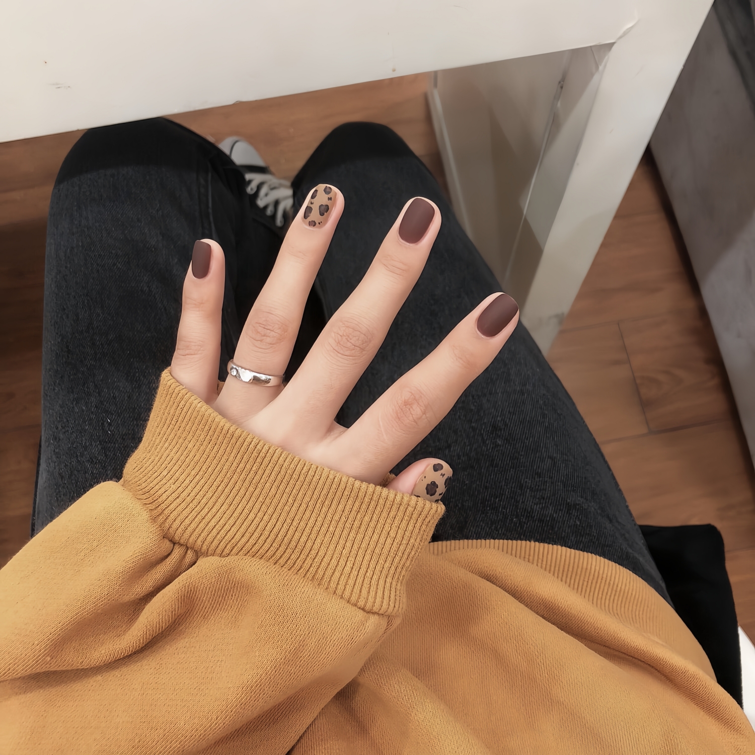 棕咖色豹纹磨砂跳色美甲手工定制穿戴甲短款高级感显白爆款可拆卸 - 图2