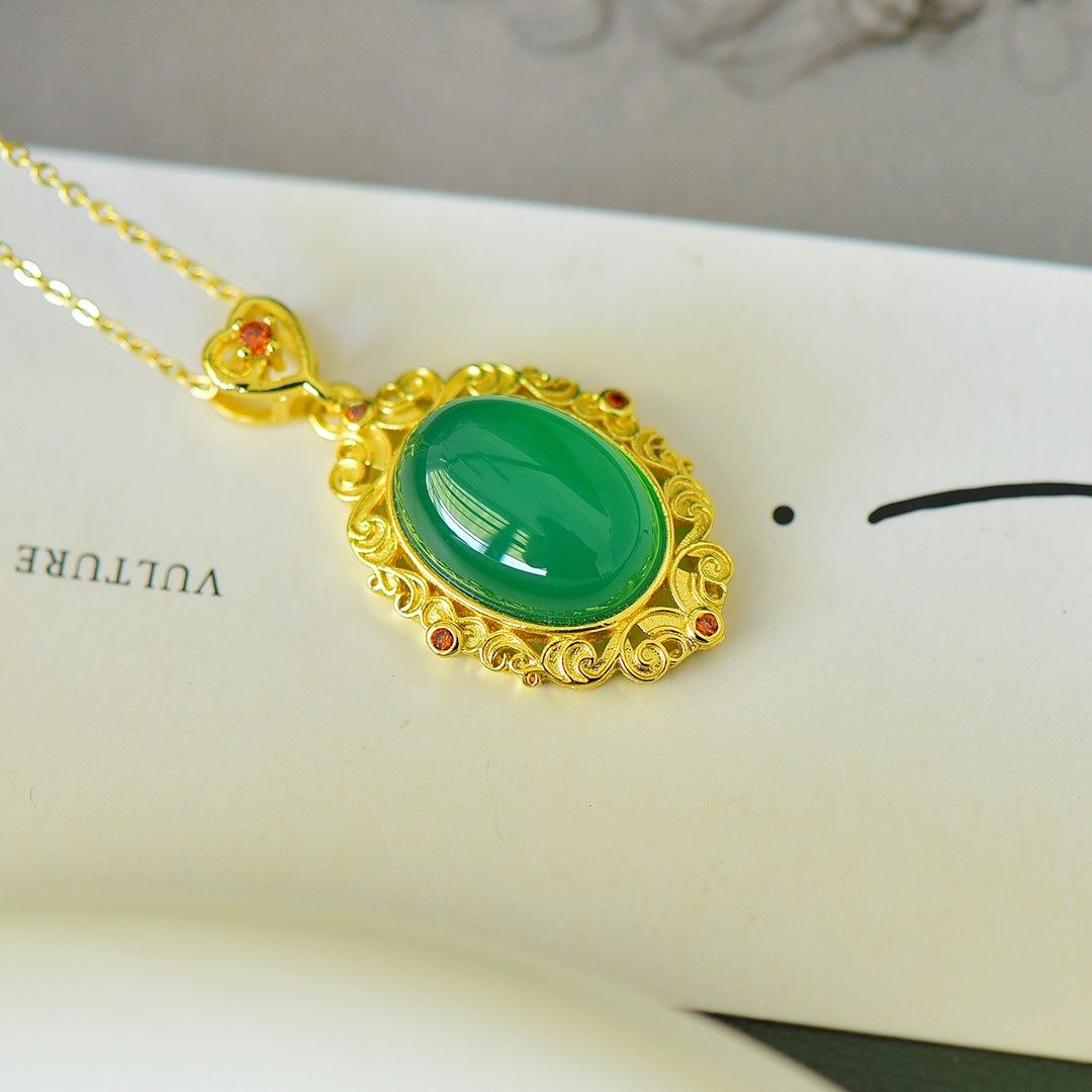 黄金色天然绿玉髓吊坠女士大款蛋面碧玉色项链毛衣链高档珠宝首饰,淘宝优惠券,粉丝福利购,淘宝优惠卷
