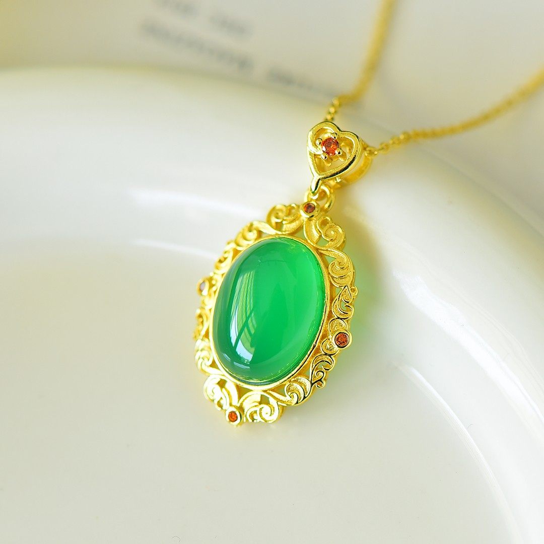 黄金色天然绿玉髓吊坠女士大款蛋面碧玉色项链毛衣链高档珠宝首饰,淘宝优惠券,粉丝福利购,淘宝优惠卷