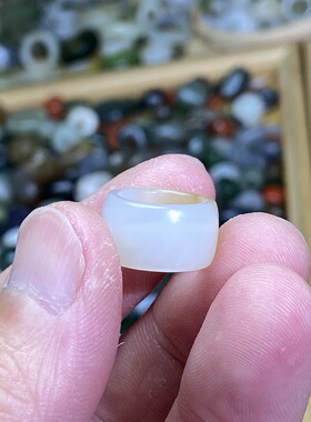 和田玉糖白玉卡11宽版随型跑环古风玉环锁骨链项链挂饰文玩跑圈