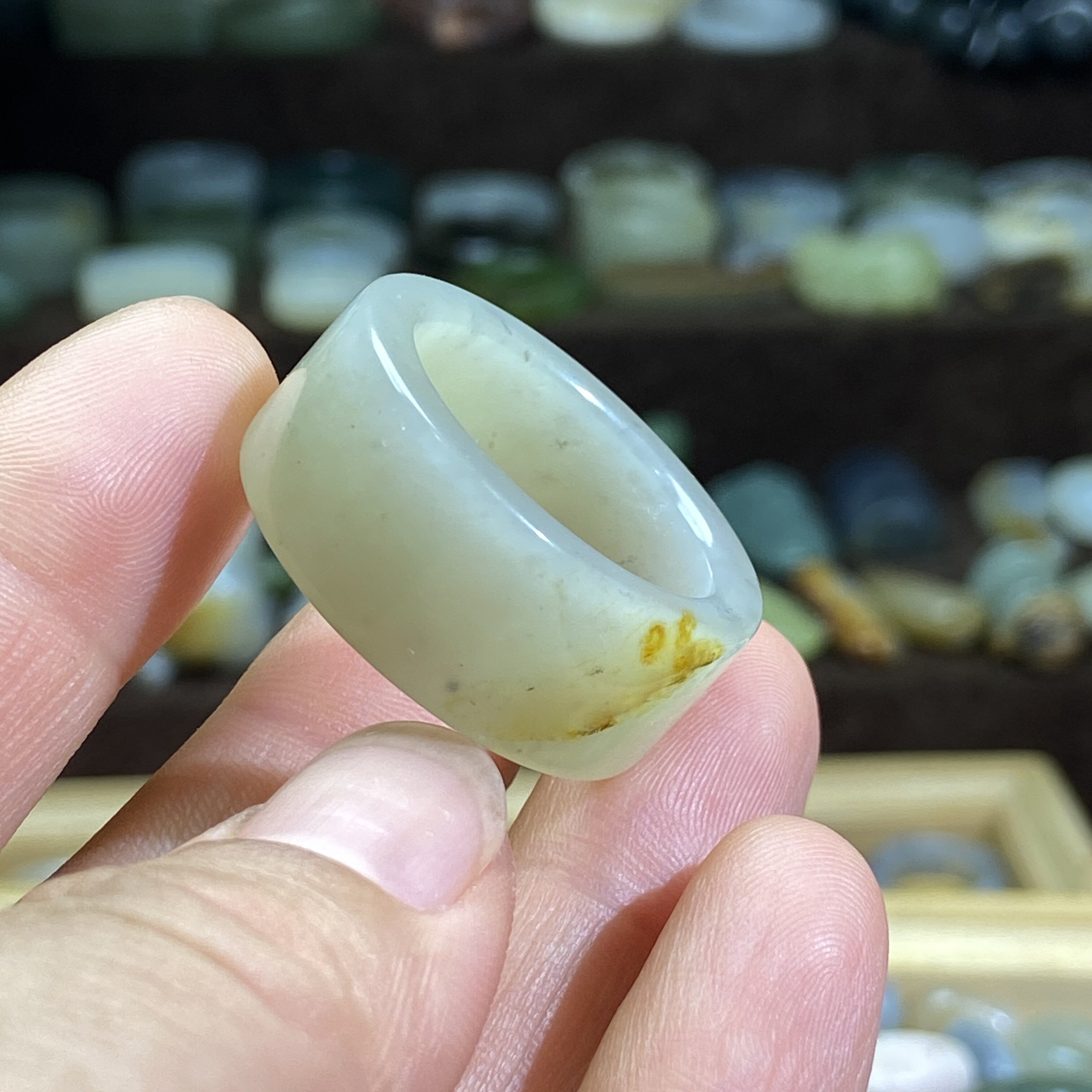 Hotan jade seed material sprinkled with gold pickup 21 straight cut ring ring large ring ring cultural play beads running circle pendant