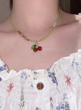 红樱桃复古显白捷克珠项链