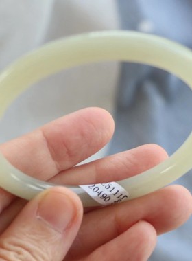 保真天然和田玉手镯58圈口证书11120490和田玉晴水色 青海料细条