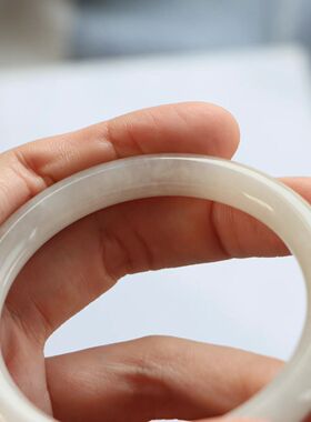 保真天然和田玉手镯56圈口证求1141005藕粉色烟灰色 青海料圆条