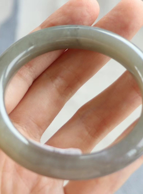 和田玉手镯52.5圈口（证书编号9250940 青海料淡紫色